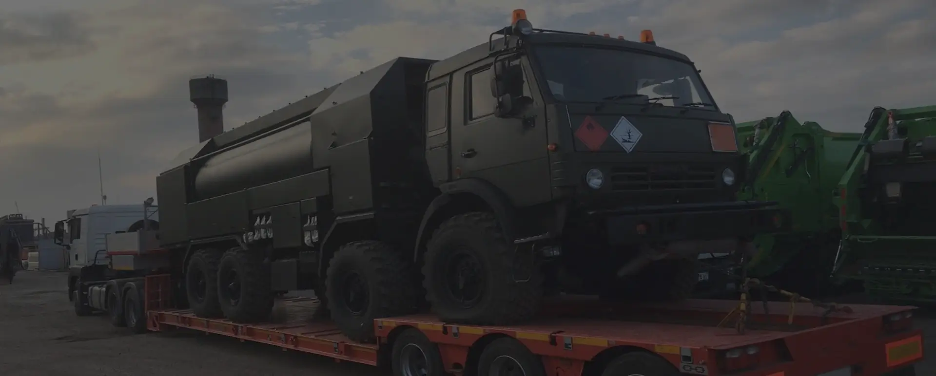 Низкая цена по договору на перевозку военной техники и спецтехники в селе Лузино (Сибирский округ - Омская область)